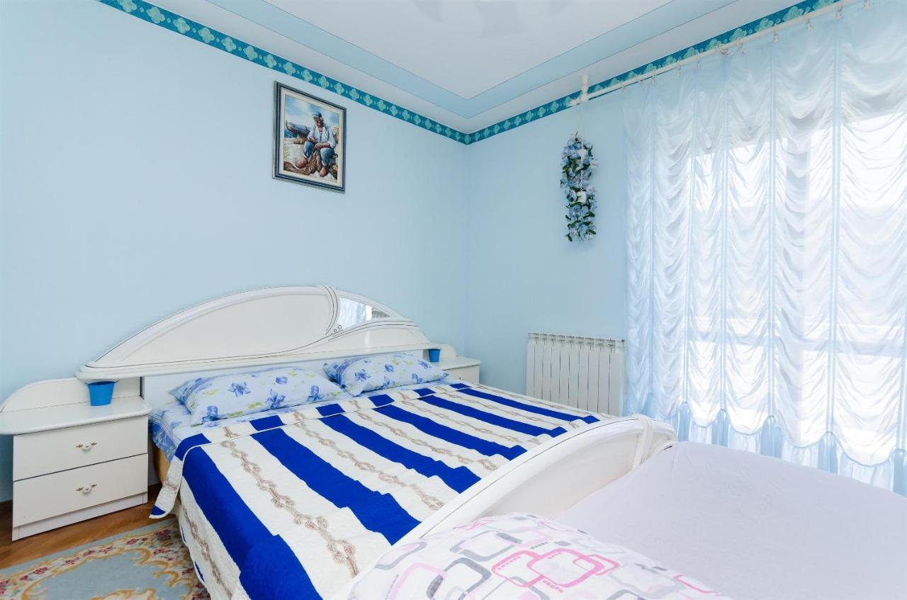 Apartments Vesna Kampor Luaran gambar