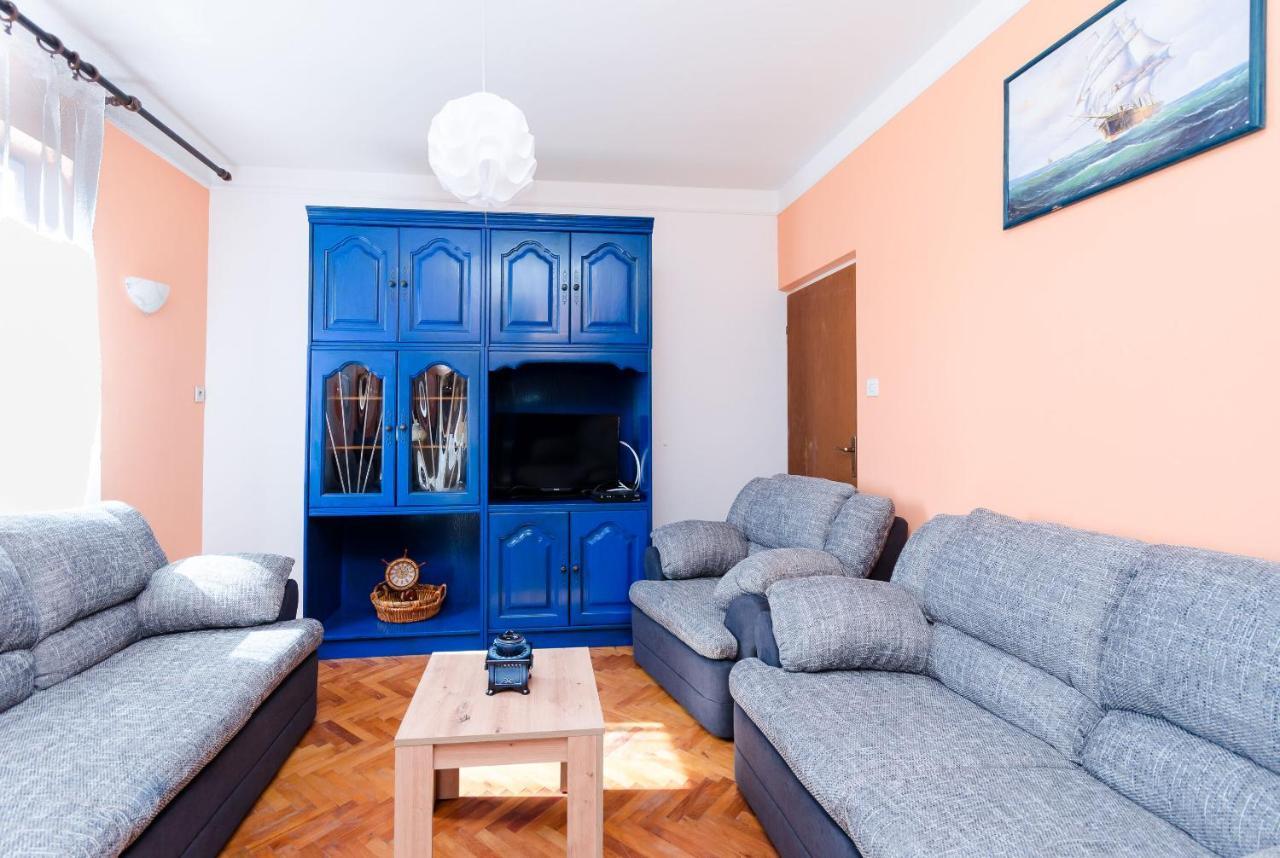 Apartments Vesna Kampor Luaran gambar