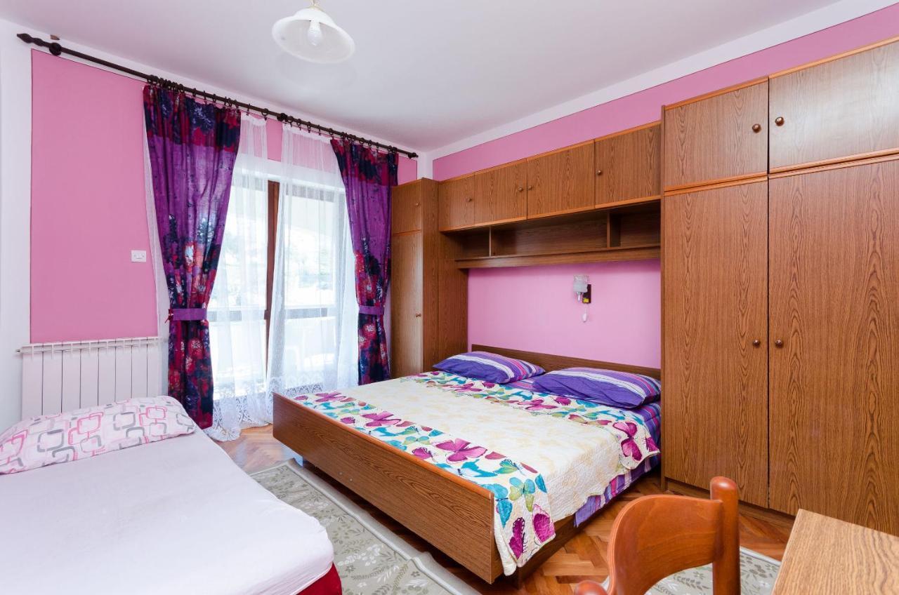 Apartments Vesna Kampor Luaran gambar